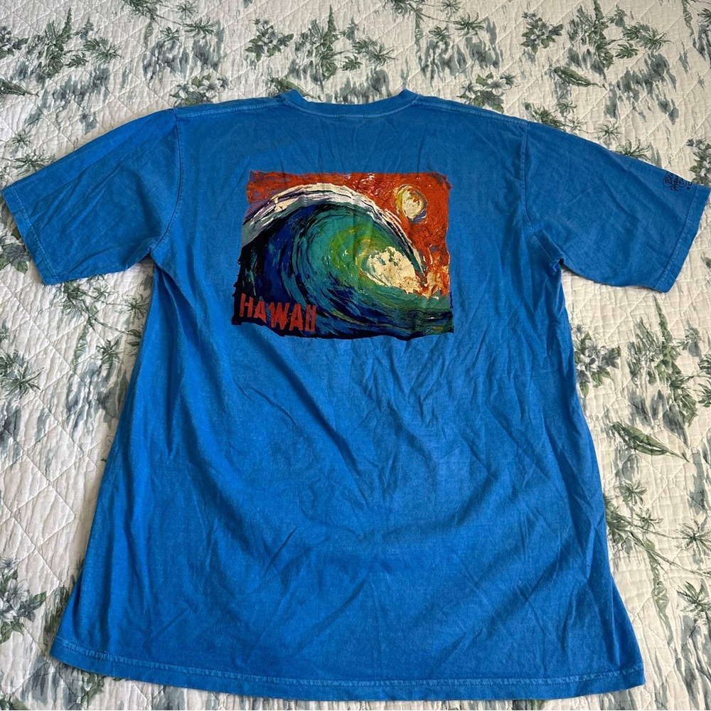 Crazy Shirts Blue Hawaii Dyed Rainbow Wave Shirt L